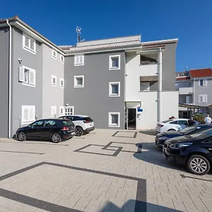 Crnekovic Tomislava 8a Apartmán