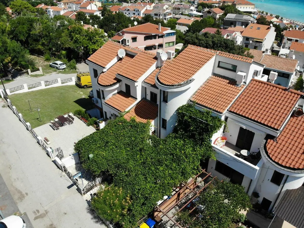 Apartment Apartmani Marko Baska  Croatia